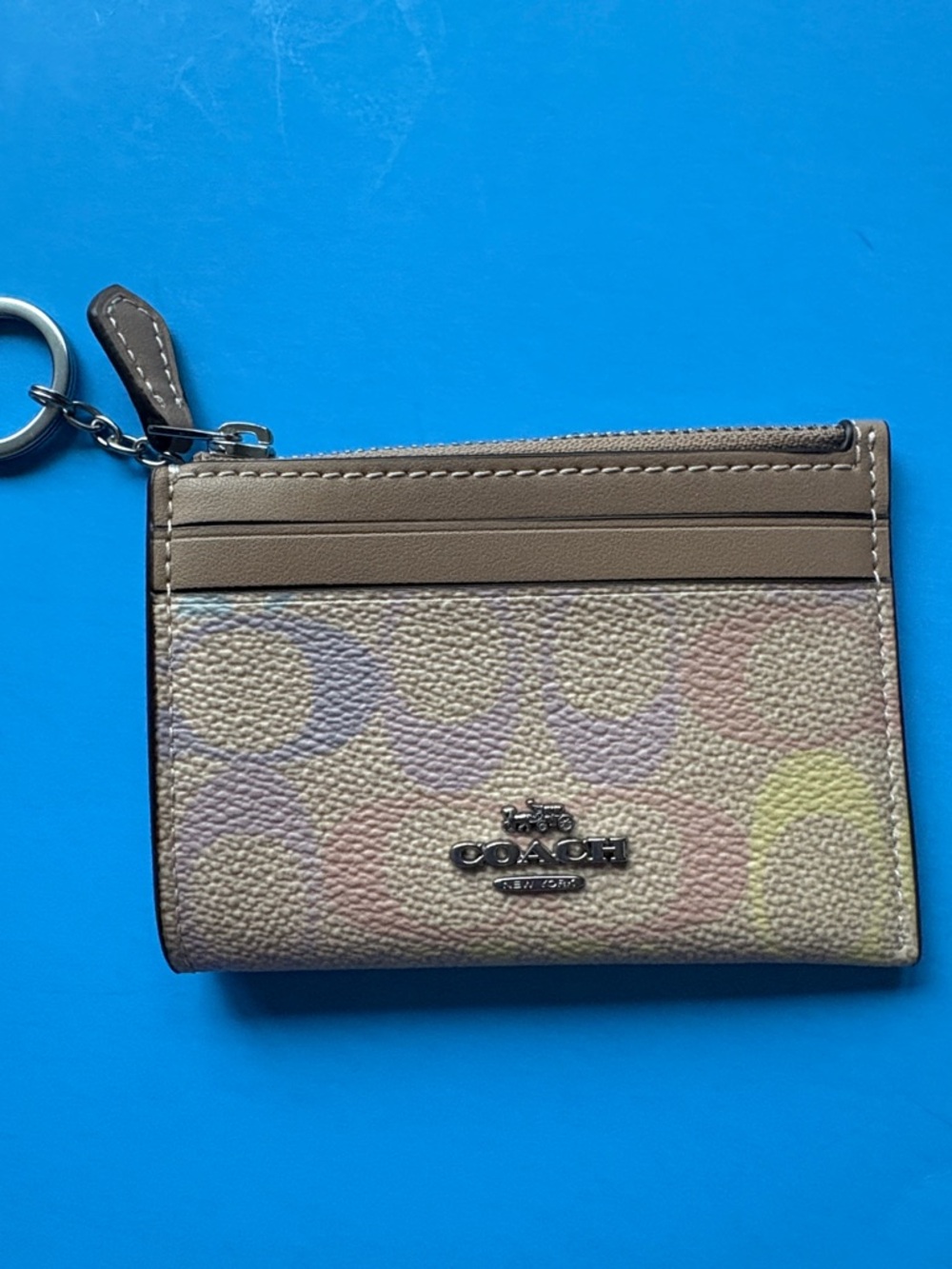 NWT Coach Rainbow Multicolor Signature Slim ID Card Case with Tan Trim Key Ring - Picture 2 of 5